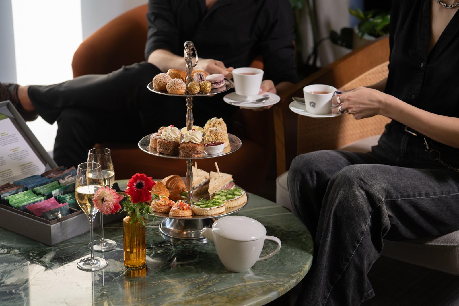 שעת תה בלופט, צילום: אנטולי מיכאלו