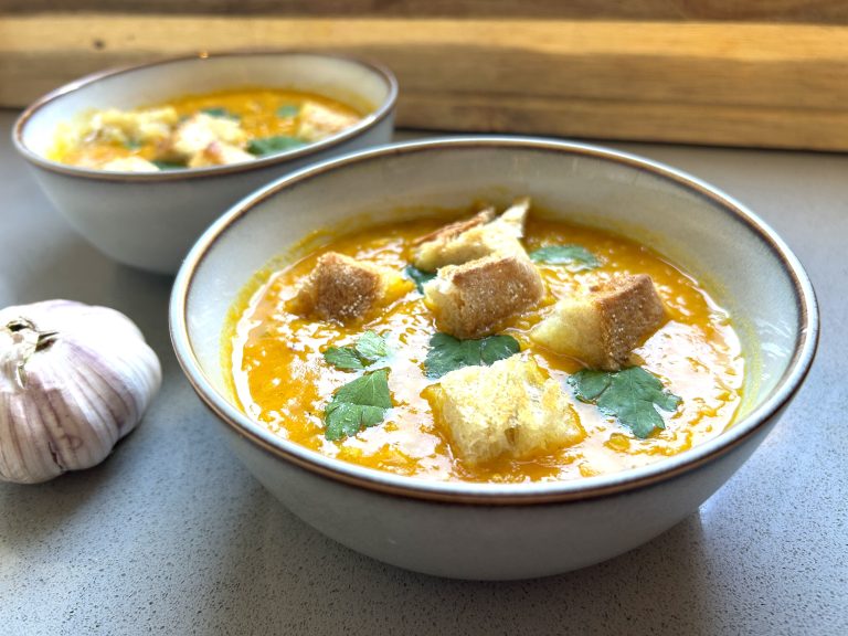 מרק עדשים כתומות - פשוט לאכול